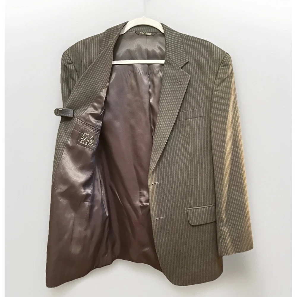 Men's Jos A. Bank Dark Gray Pinstripe Two-Button Sport Coat‎ 40 R Regular Fit